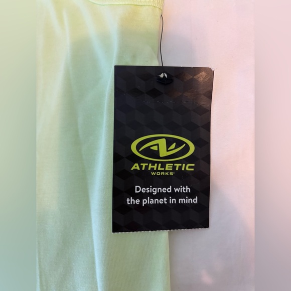 ATHLETIC WORKS Tee-Shirt. NWT - Picture 8 of 11